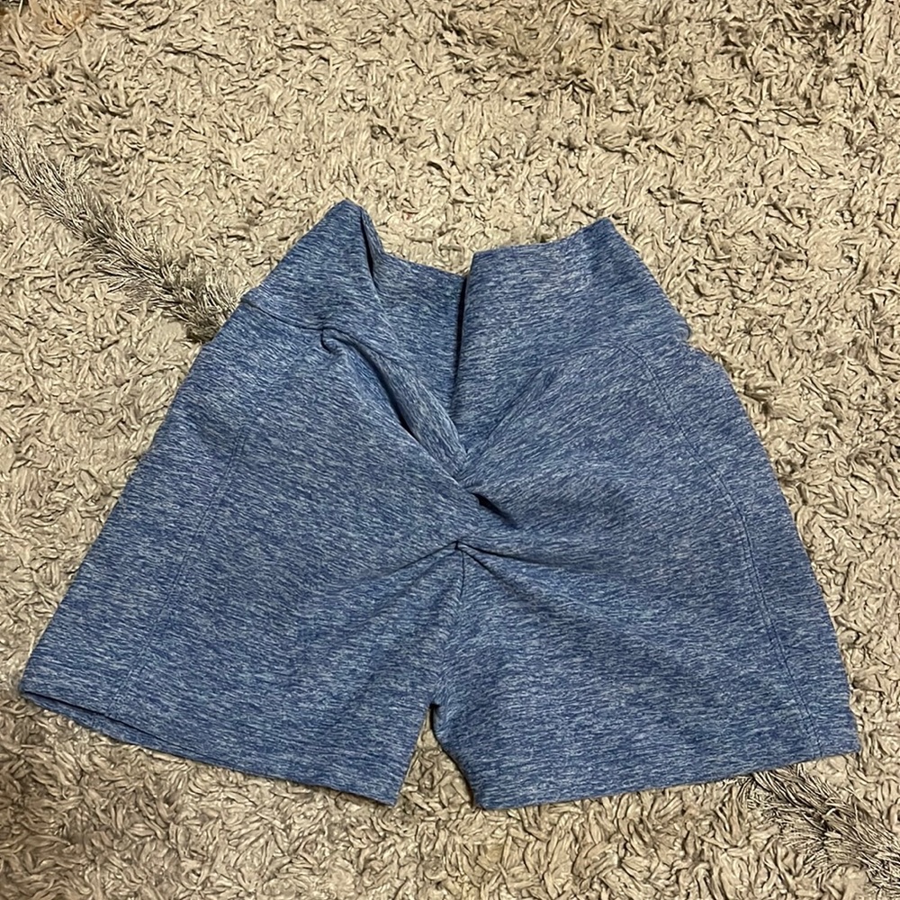 Bombshell Curve Shorts